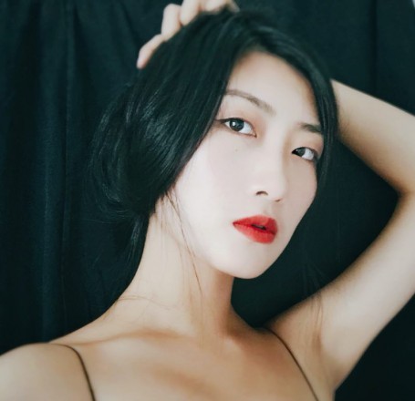 舞团少女的特殊玩具