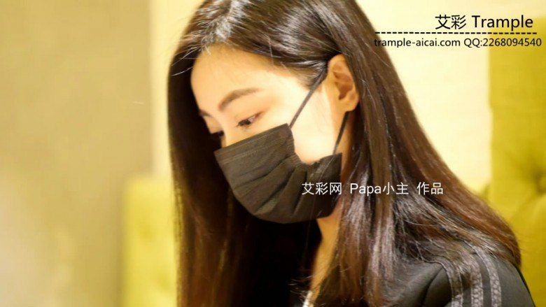 小主白色鞋袜教育亲弟弟