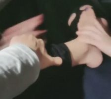 【小蚂蚁女王】素人车内调教-第一次开发 bf7709