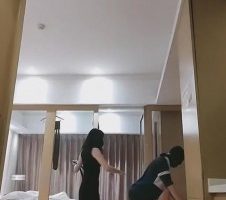 【星期六】陪酒小妹做S皮鞭专场 bf10077