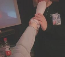 【桃子老师】私人影院恋足调 bf20302