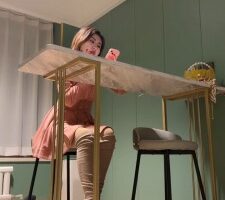 【年华S】网红素人主播长靴肉丝全体重踩踏 bf24012