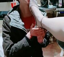 【bibi团】舔高跟鞋底/白丝脚喂食酸奶/裸足插嘴 bf25444