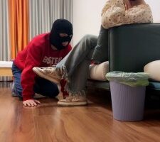 【桃酥】首调-舔超脏鞋底/全体重踩踏/骑马/闻舔袜子 bf26110