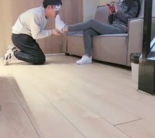 【晚晚】舔脏小白鞋-红色船袜-踩踏恋足 bf26315