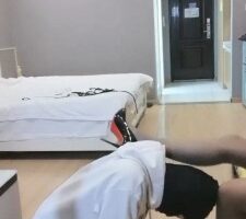 【婉婷】高跟灰丝踩虐/鞭打 bf26739