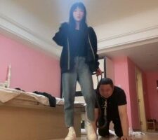 【文文】晨跑回来骑马遛狗/叼棉袜/鞭打舔脚 bf27309