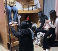 【尤物大大】女生寝室4主VS双奴带新人学妹入圈调 bf35798