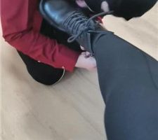 【凌儿】跪舔短靴原味棉袜/捆绑/转胯/人肉座椅 bf36978