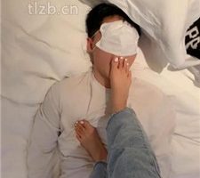 【超级咚咚】裸足全体重踩踏/圣水/恋足狂舔 JS240125-1