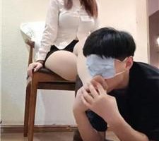 【小甜泡泡】大四素人学姐-肉丝长靴-踩踏狂舔【双视角完整版】 bf40225