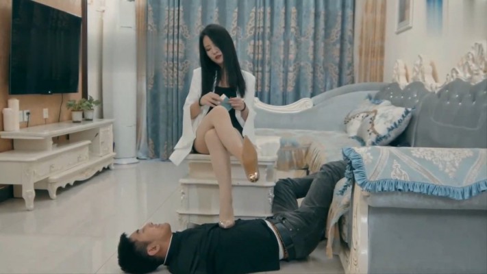 网剧【致命天使03】女老大高跟鞋下的玩物 zmts3