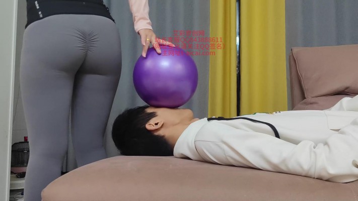 瑜伽球还是没有脸坐着舒服啊/坐脸/呼吸控制/人体家具 YC-241030-5