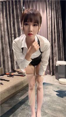【喬S】台湾小妹S-舔不好白丝就鞭打/脚下喂食 bf47562