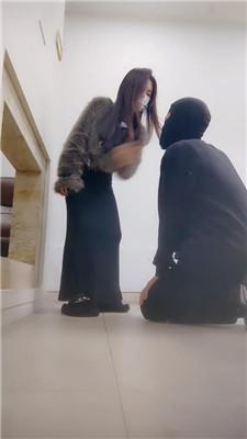 【女生也能很暴力】连环耳光狂抽/重度踢踹踩踏/舔闻毛拖鞋 JS241201-8
