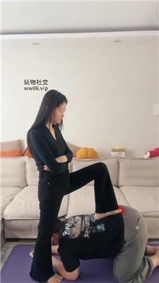 【埋汰】酸臭脚丫恋足舔 JS241206-22