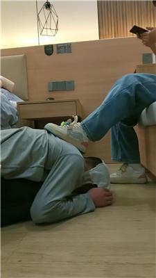 【萌宝儿】内裤套头-脏鞋白棉袜舔/踩踏喂食 JS241210-10