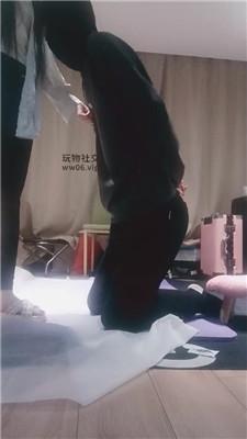 【羽唯姐姐】骑马抽手心掐乳踩踏/跪舔臭脚 bf48691