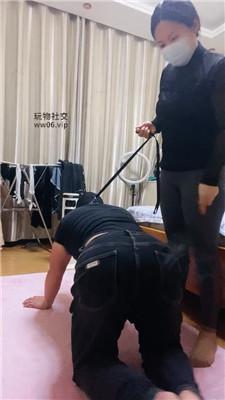 【小姨】夹子虐乳/狗链遛狗/散鞭抽打 JS250111-13
