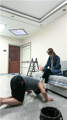 【艾莎】骑马训化-超臭白袜气味辱 JS250212-7