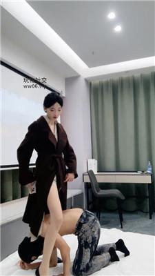 【千千】抽耳光/高跟碾压踩/深喉坐脸 bf51084