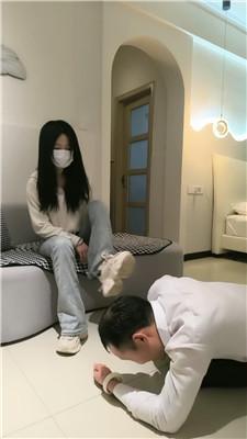 【诗琪】骑马狗爬/舔脏运动鞋 JS250315-30