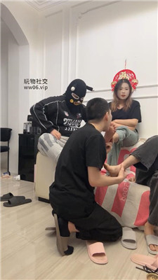 【Qi7】情侣主群调群虐绿帽奴 bf51548
