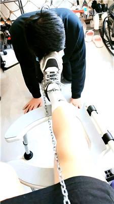 【芏筄】跪舔运动鞋白棉袜 JS250322-19