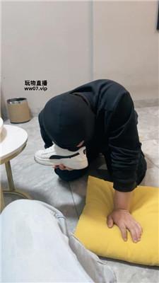 【小凤梨】牛仔裤坐脸-舔小白鞋白袜 JS250331-43