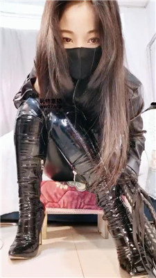 【我是女王也是萝莉】找骂的贱狗还不快进来舔    250331-20