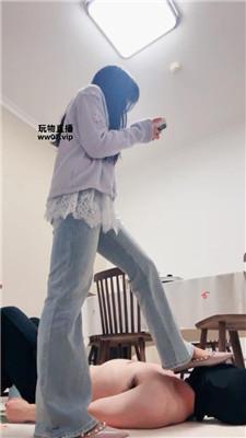 【妮蔻】脚插嘴-铆钉鞋碾压踩 bf52069