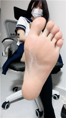 【甜心兔兔】jk裸足辱骂专场    250408-19