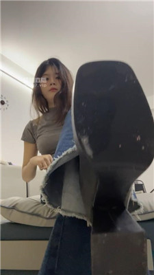 【小猫是S】一屁股坐狗狗脸上    250612-22