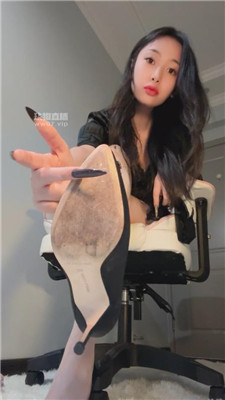 【佳禾小妈】后妈香水羞辱阳伟儿子    250622-8
