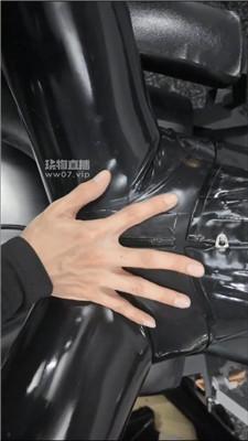 【Kitty】皮衣强制窒息场 JS250706-3