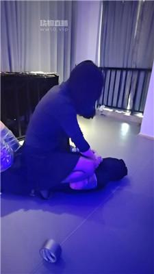 【秋大大】强制K9犬化-闻舔高跟鞋 JS250730-22