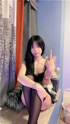 【丸子】情趣+黑丝踩废你们    250806-24