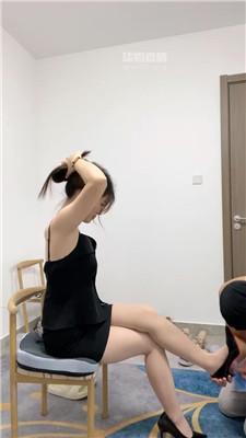 【微笑】高跟肉丝脚虐杀 bf56511