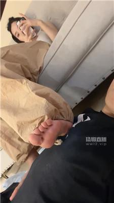 【煎饼狗子】素人小姐姐碾压踩脚垫 bf56662