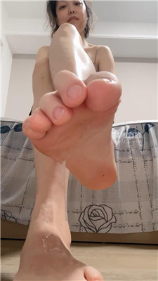 【玄葉】裸足口水拍手寸    250818-27