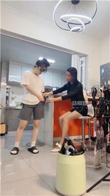 【嘤嘤嘤】漂亮母畜-踩踏喂食场 bf56680