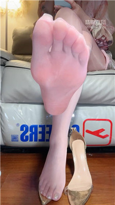 【清酒女主】油亮丝足    250913-19