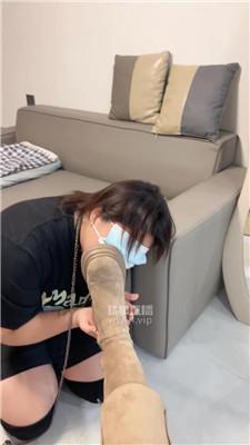 【爱可】母狗室友伺候泡脚【完整版】 bf57516