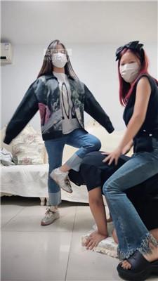 【小8】双S-学生小妹暴揍暴踩【双视角版】 JS250923-39