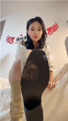 【甜甜】短靴肉丝灯    251008-25