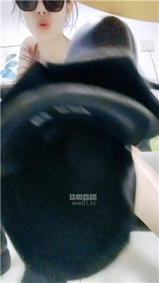 【苏大大】马丁靴臭棉袜    251012-22