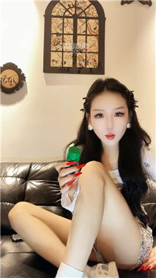 【知妤】哥哥偷妹妹袜子被发现沦为玩具    251018-35
