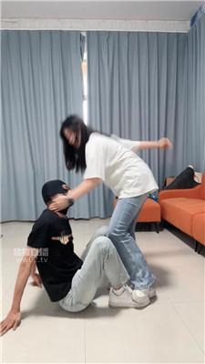 【猴哥】牛仔裤女神腿绞窒息 JS251020-12