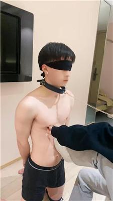 【简梨】双S-白袜塞嘴-踢踹虐打前任 JS251021-21