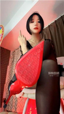 【母狗妈妈】老婆带情人羞辱绿王八    260120-20